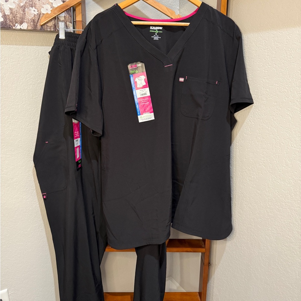 Scrubstar 3X Black Scrub Set